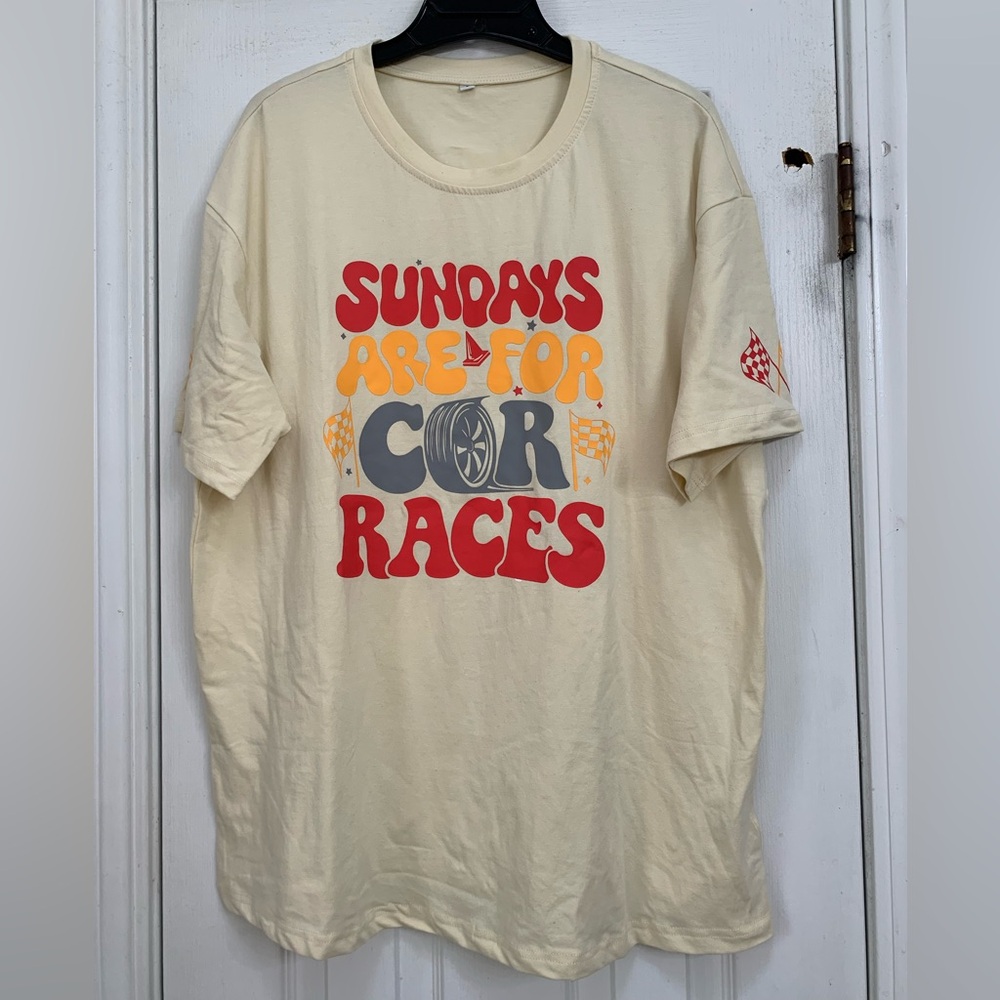 **NWOT Graphic Tee Racing Print Large
